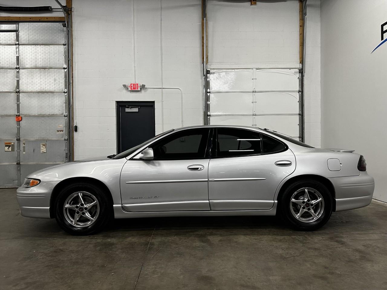 pontiac grand prix 2002 1G2WP52K62F272400 image pontiac grand prix 2002 1G2WP52K62F272400 image